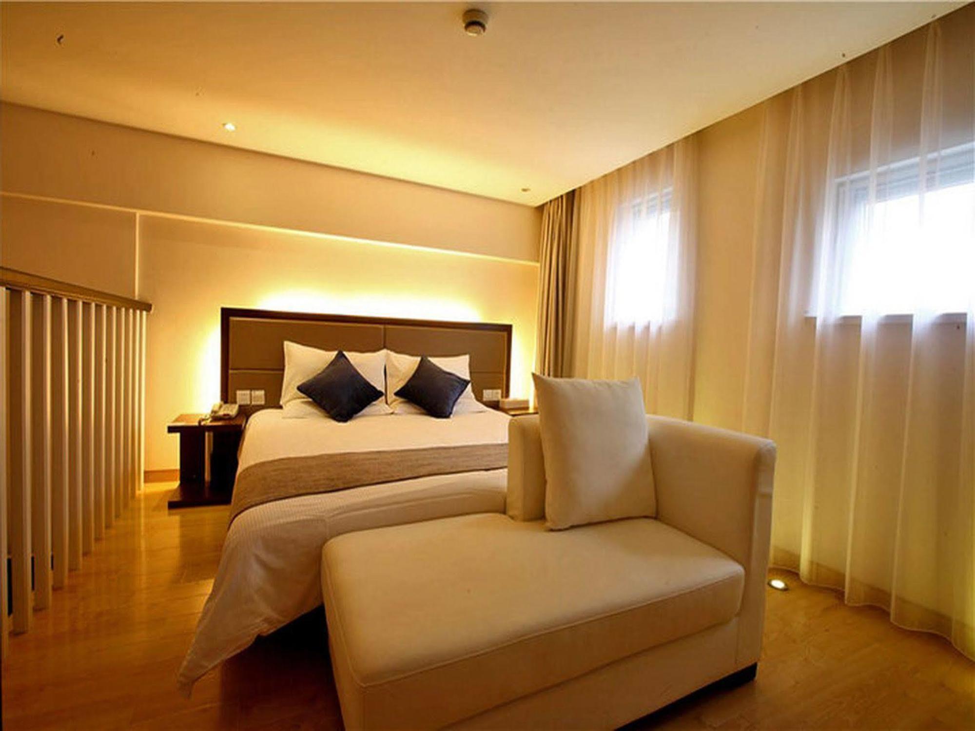 Ji Hotel Jing'An Temple Shanghai Eksteriør bilde